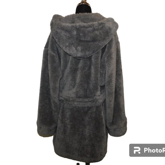 Jasmine & Ginger Plush Gray Robe With Faux Fur - Picture 5 of 12